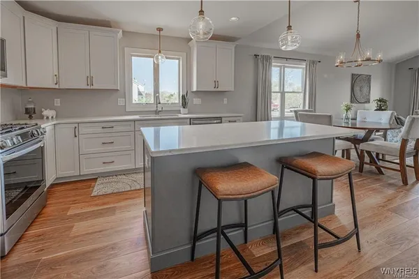 $449,900 | 7109 Lincoln Avenue Extension, Lockport Town, NY 14094