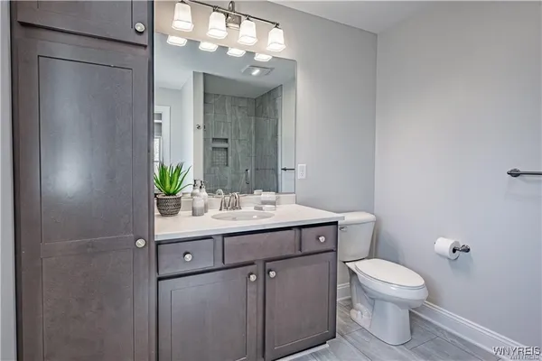 $449,900 | 7109 Lincoln Avenue Extension, Lockport Town, NY 14094