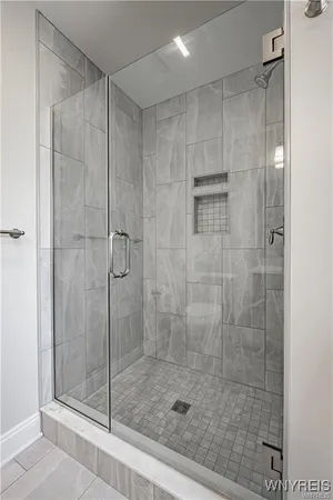 $449,900 | 7109 Lincoln Avenue Extension, Lockport Town, NY 14094
