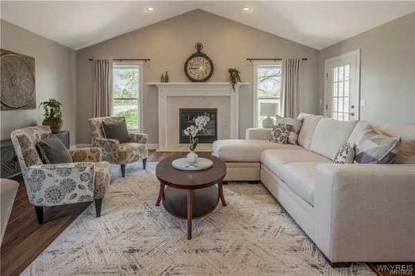 $449,900 | 7109 Lincoln Avenue Extension, Lockport Town, NY 14094