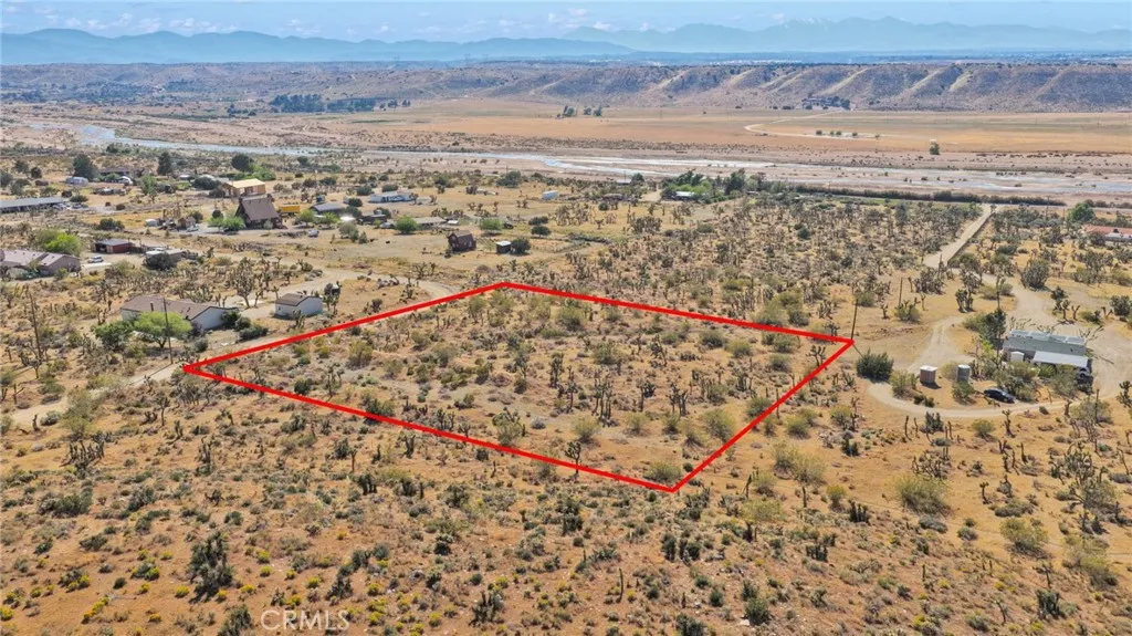 4 Lamprey Road Apple Valley, CA 92307 - Photo 2 of 9