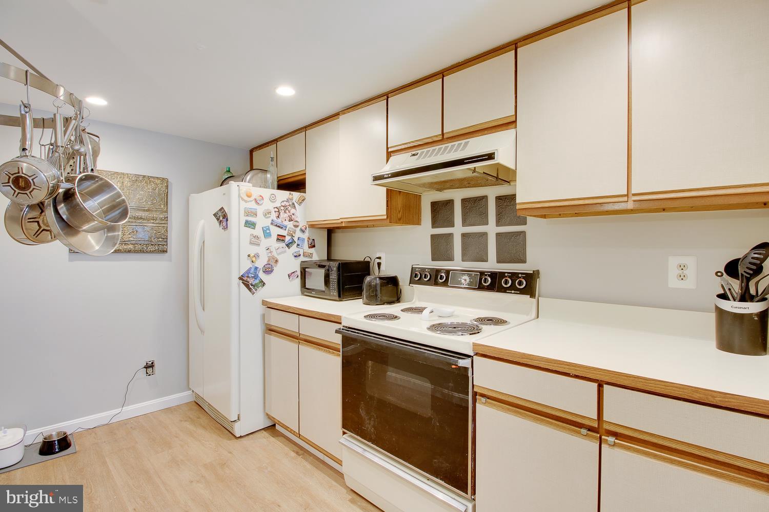 12918 Grays Pointe Road Fairfax, VA 22033 - Photo 10 of 18 Gallery Image 10