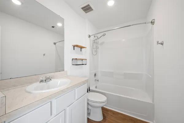 $1,700 | 1044 Road 5203 Cleveland Tx 77327, Cleveland, TX 77327