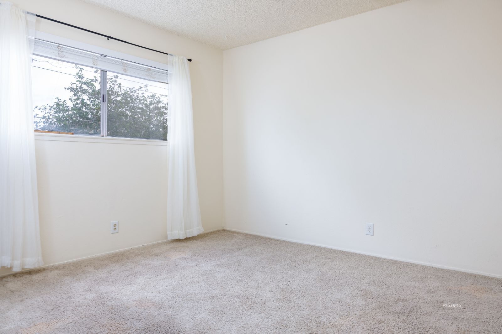 1132 West Coronado Avenue Ridgecrest, CA 93555 - Photo 16 of 32 Gallery Image 16