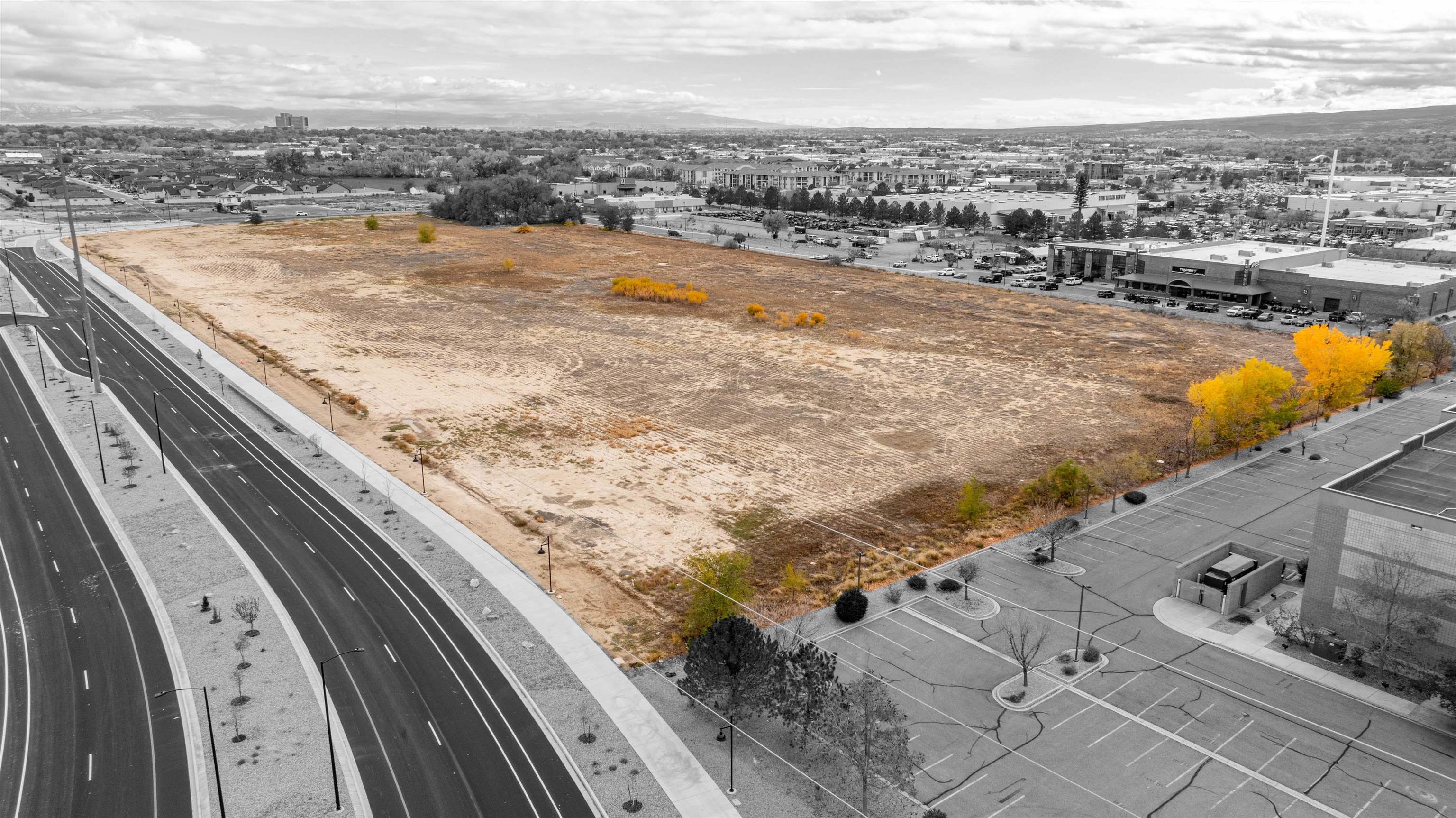 647 24 1/2 Road Grand Junction, CO 81505 - Photo 2 of 8