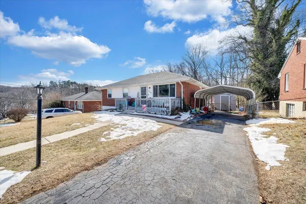 $224,950 | 1019 Rosemary Avenue Southeast, Roanoke, VA 24014