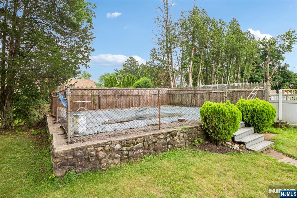 44 Rumana Road Wayne, NJ 07470 - Photo 21 of 27