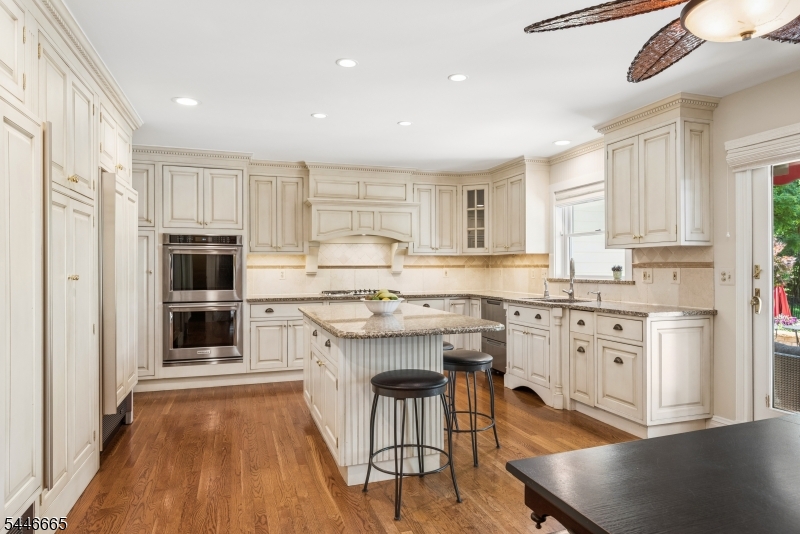 45 Acorn Road Watchung, NJ 07069 - Photo 7 of 40