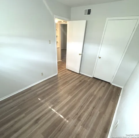 $700 | 2500 Avenue East, Unit 1B, Hondo, TX 78861