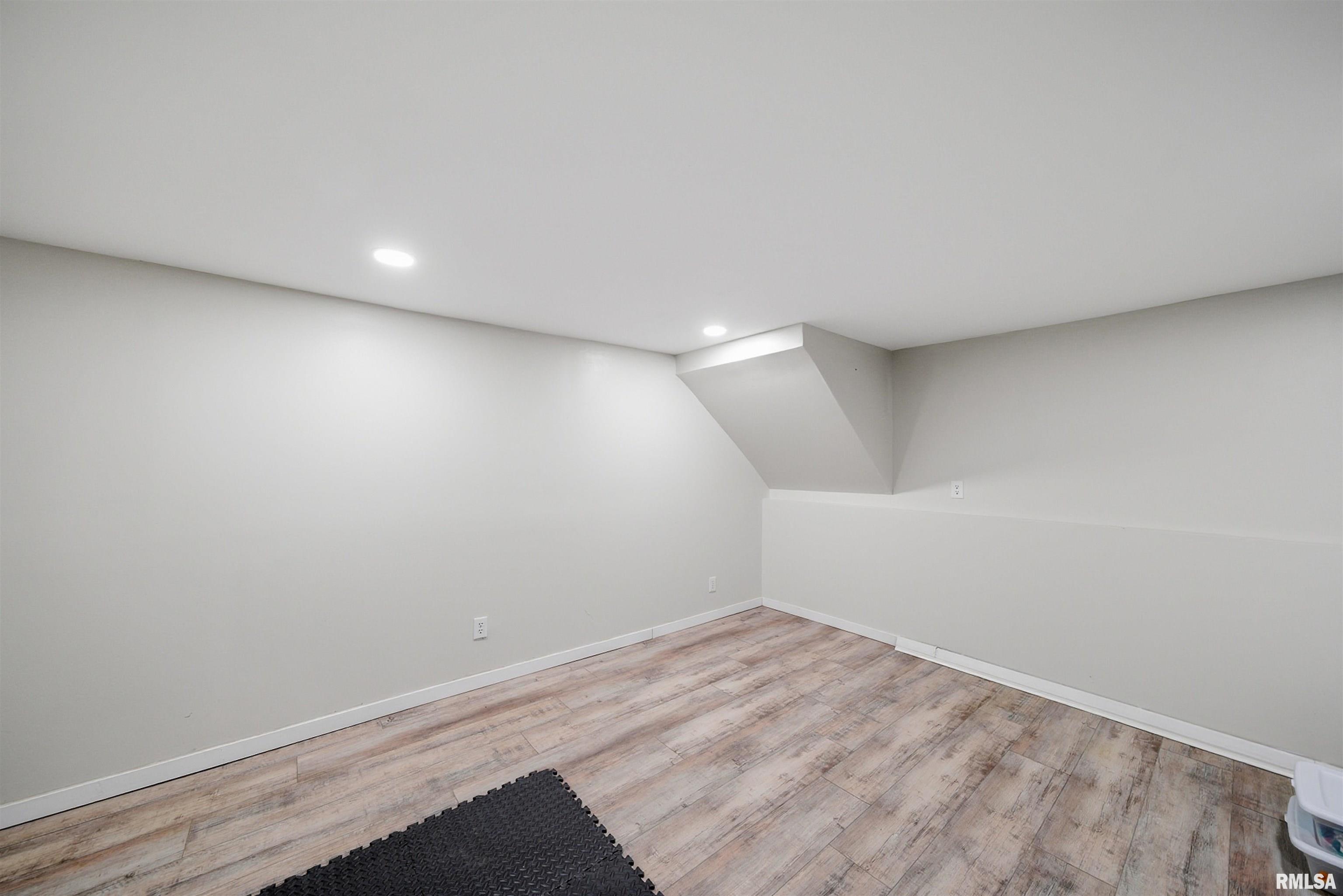 2428 North Lehman Road Peoria, IL 61604 - Photo 32 of 38