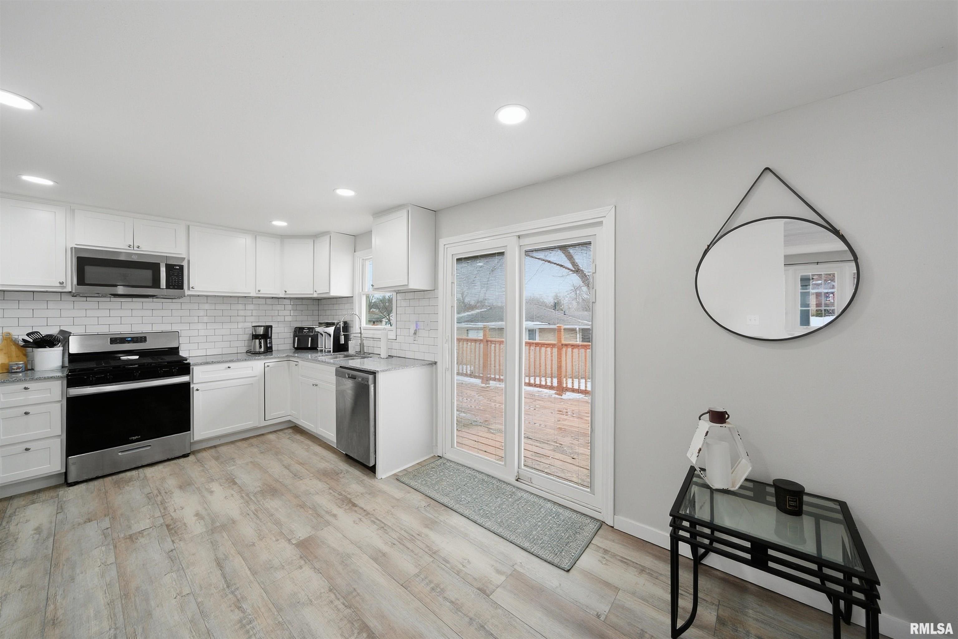 2428 North Lehman Road Peoria, IL 61604 - Photo 10 of 38