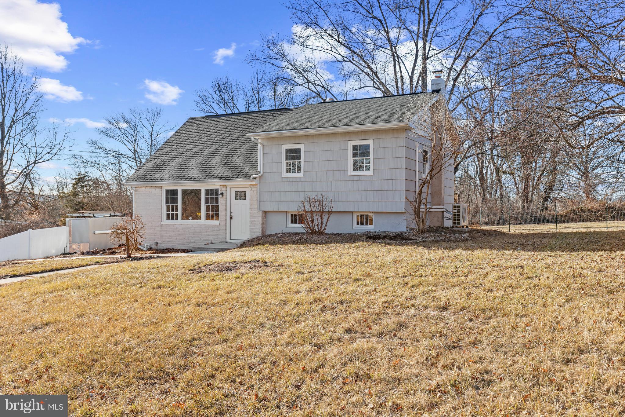 104 Hillview Road Birdsboro, PA 19508 - Photo 3 of 36 Gallery Image 3