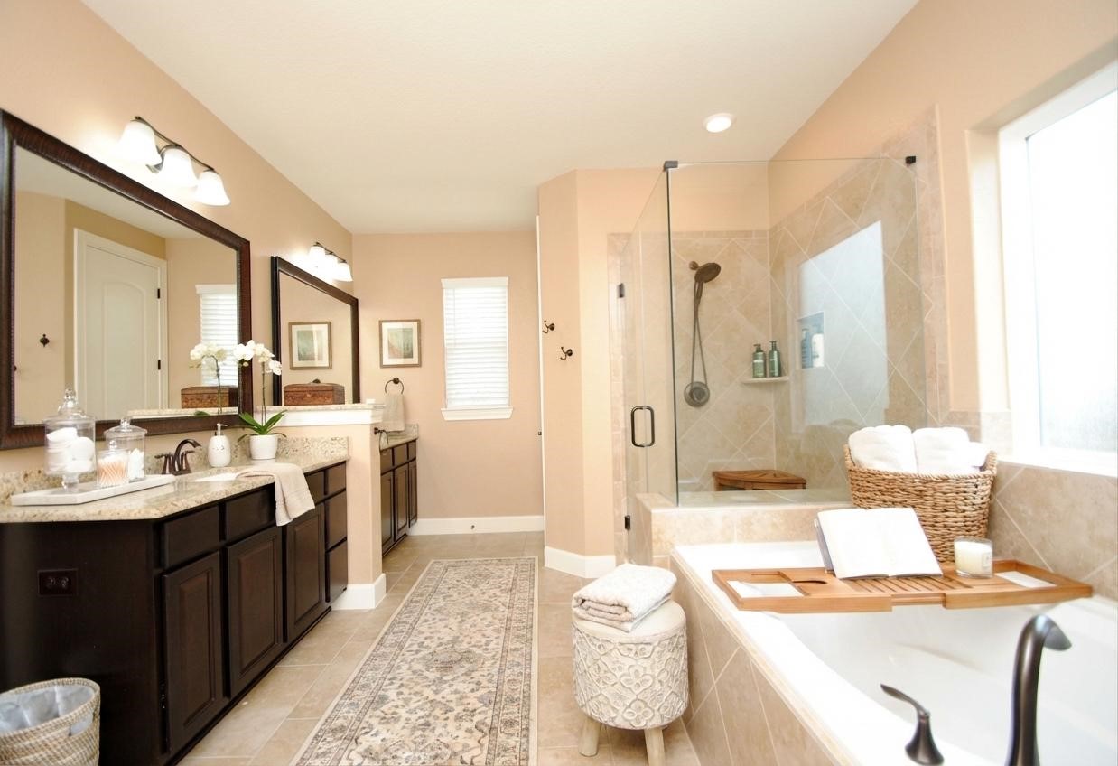 2803 Quartz Rdg Drive Rosharon, TX 77583 - Photo 21 of 44 Primary Ensuite Bathroom - Staged