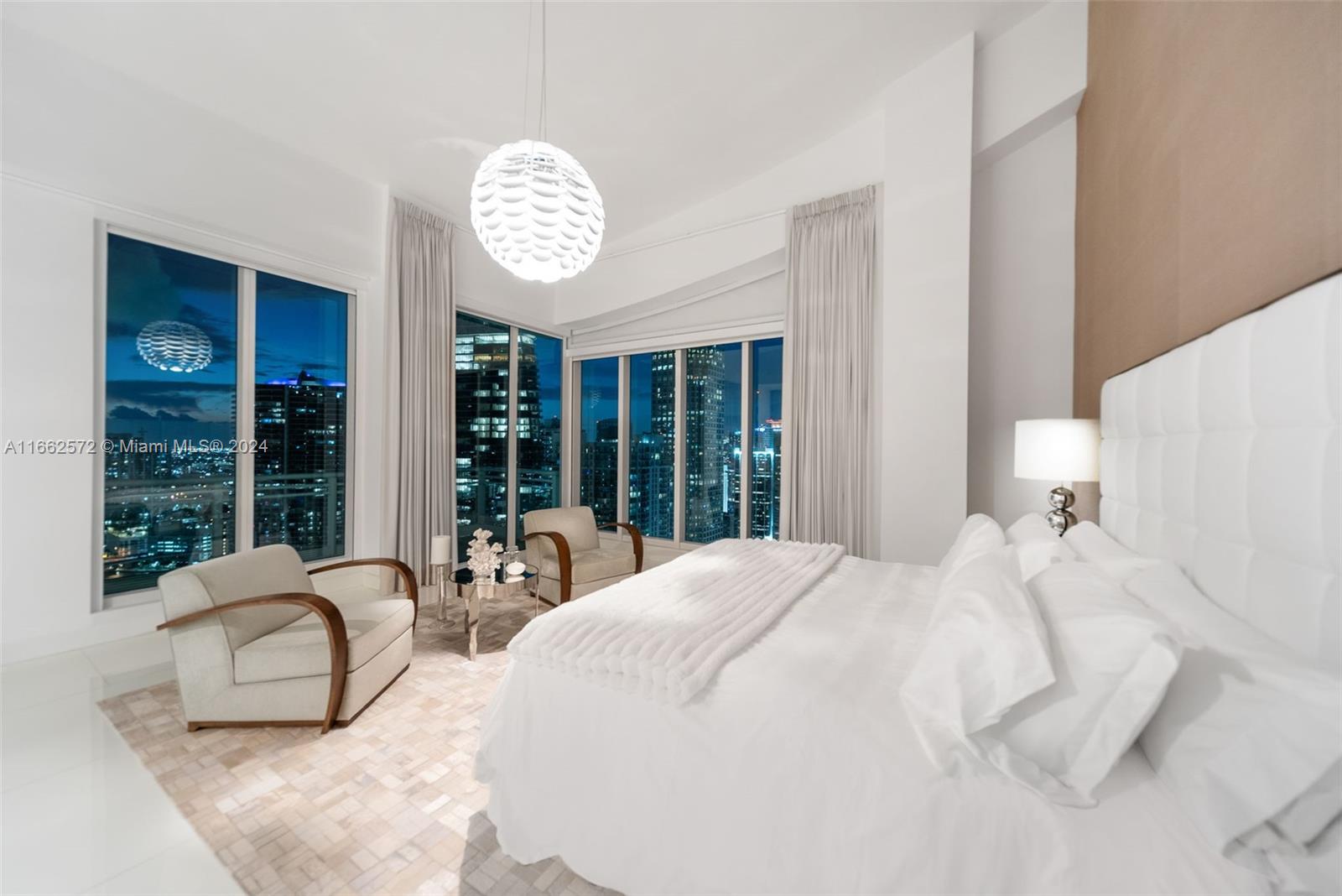 900 Brickell Key Boulevard, Unit PH3401 Miami, FL 33131 - Photo 20 of 58