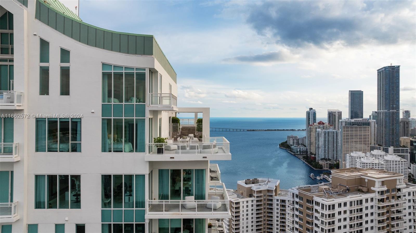 900 Brickell Key Boulevard, Unit PH3401 Miami, FL 33131 - Photo 3 of 58