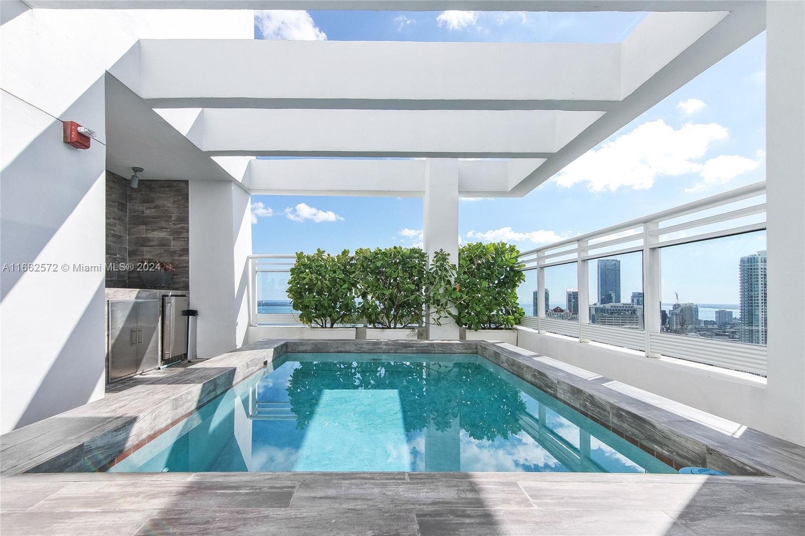 900 Brickell Key Boulevard, Unit PH3401 Miami, FL 33131 - Photo 7 of 58