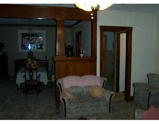 110 Batchelor Street Rochester, PA 15074 - Photo 4 of 8 Living Room.