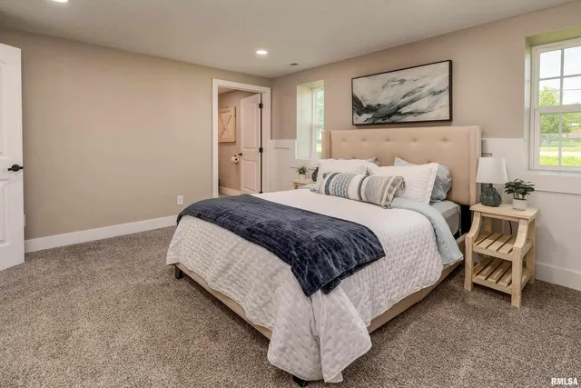 $257,400 | 5157 Herrin Road, Carterville, IL 62918