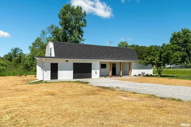 $257,400 | 5157 Herrin Road, Carterville, IL 62918