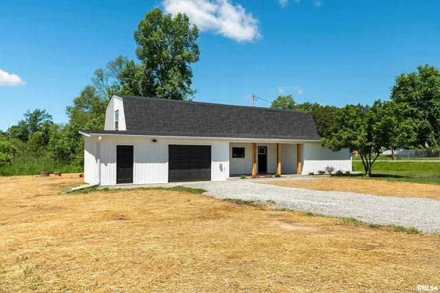 $257,400 | 5157 Herrin Road, Carterville, IL 62918