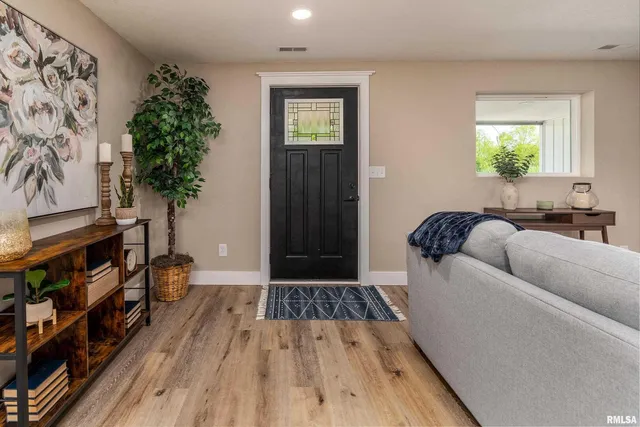 $257,400 | 5157 Herrin Road, Carterville, IL 62918