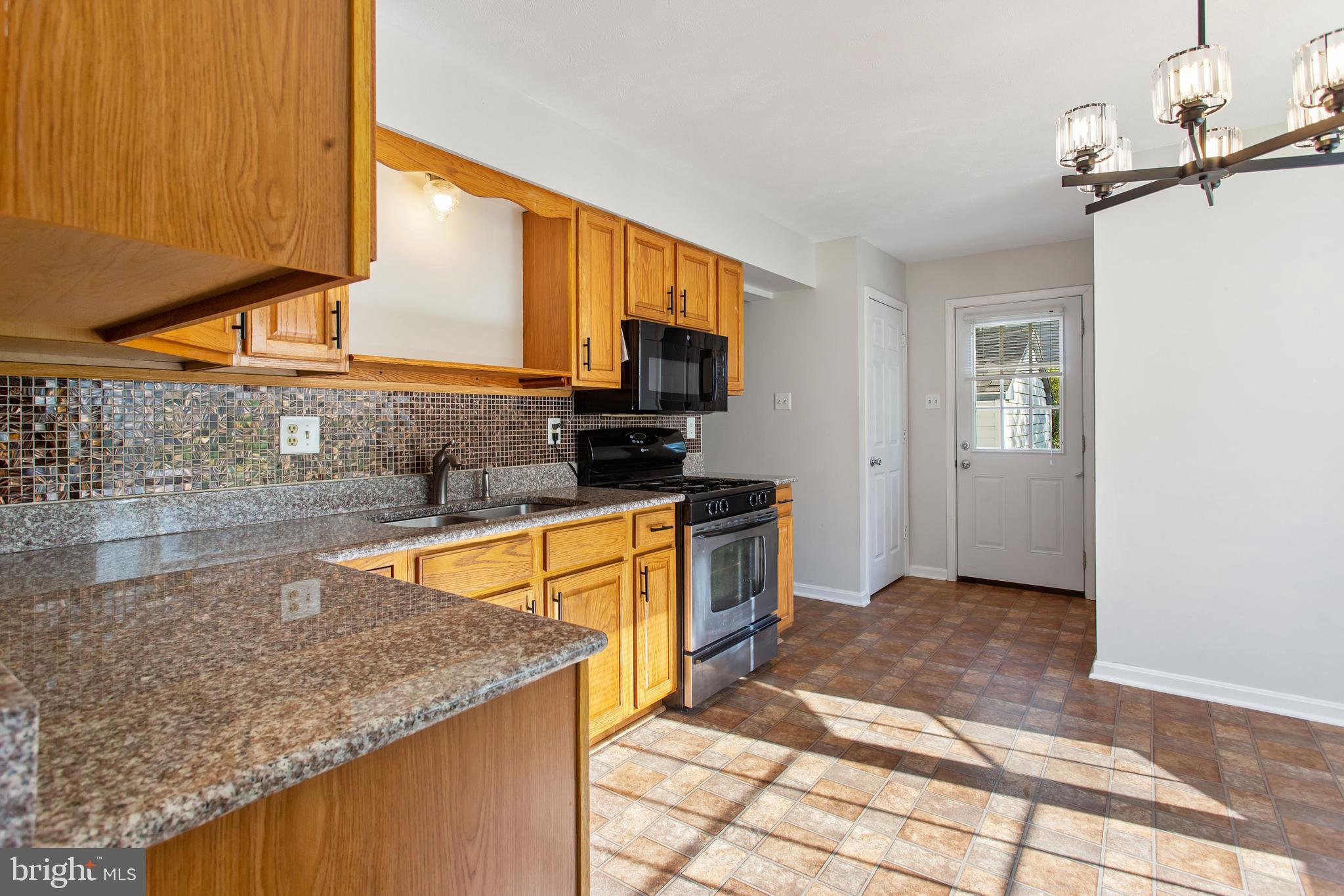 125 Pheasant Run Lane Hanover, PA 17331 - Photo 12 of 30 Gallery Image 12