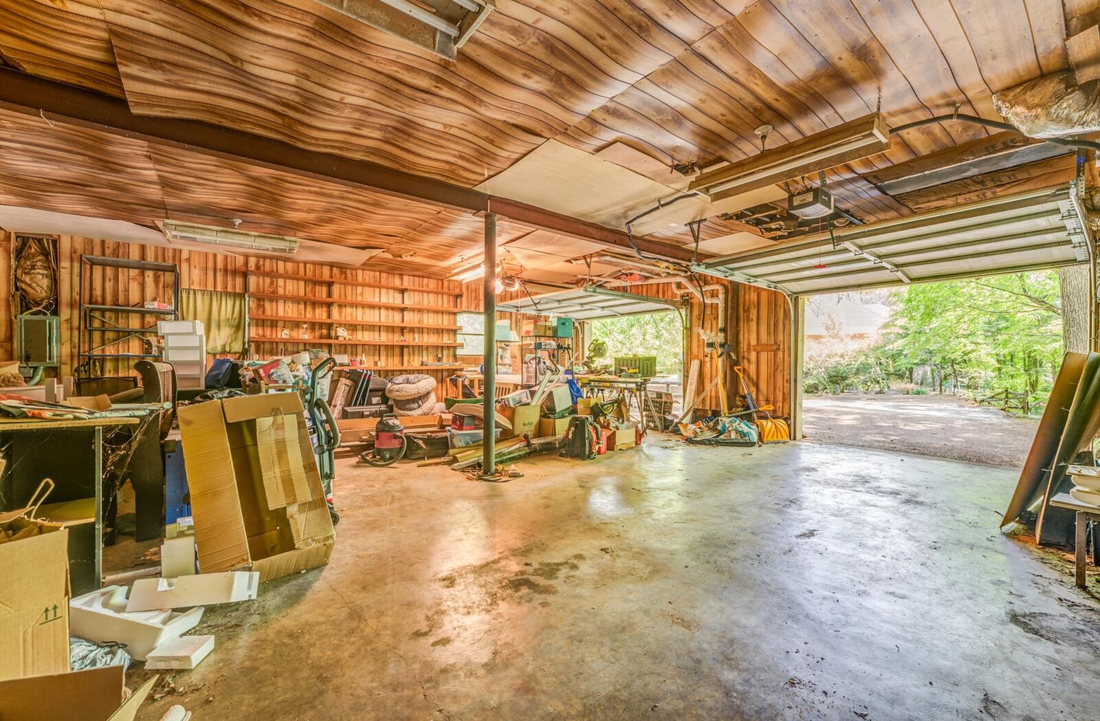 8651 Baylor Road Bartlett, TN 38002 - Photo 23 of 29 a view of a room with gym equipment