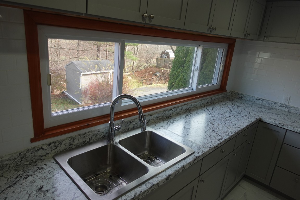 1621 Rita Road Vestal, NY 13850 - Photo 14 of 42 Gallery Image 14