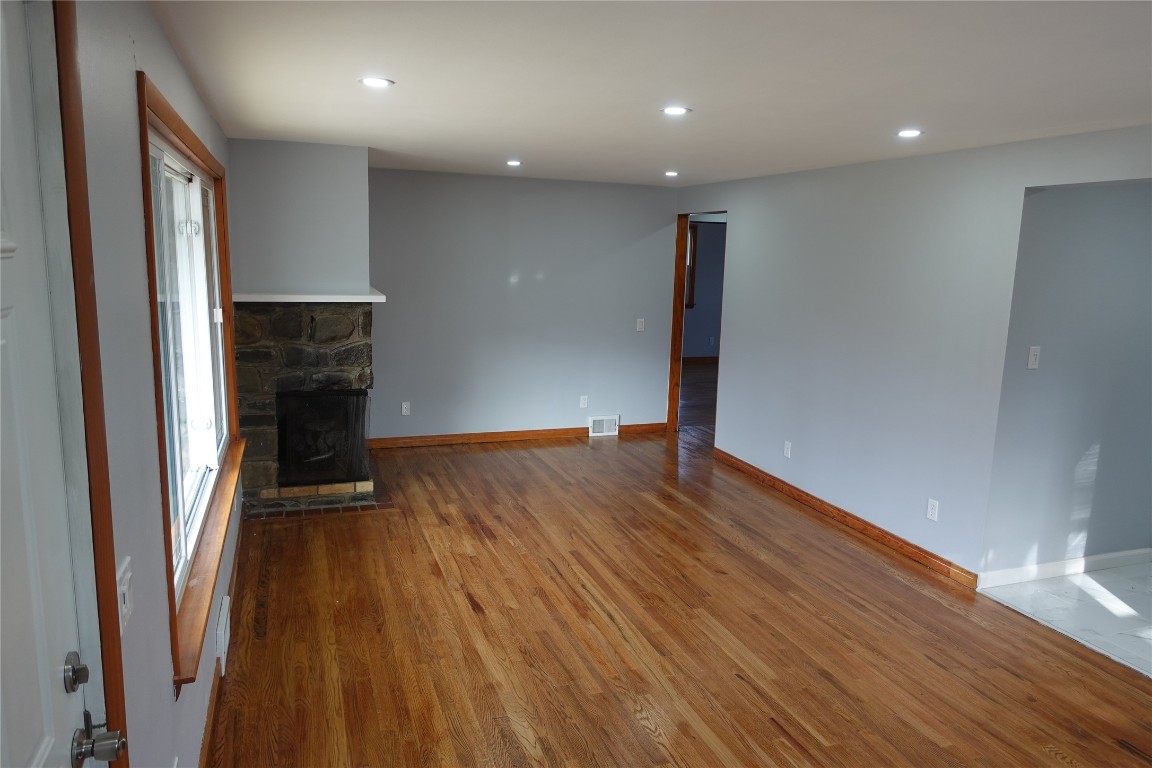 1621 Rita Road Vestal, NY 13850 - Photo 4 of 42 Gallery Image 4