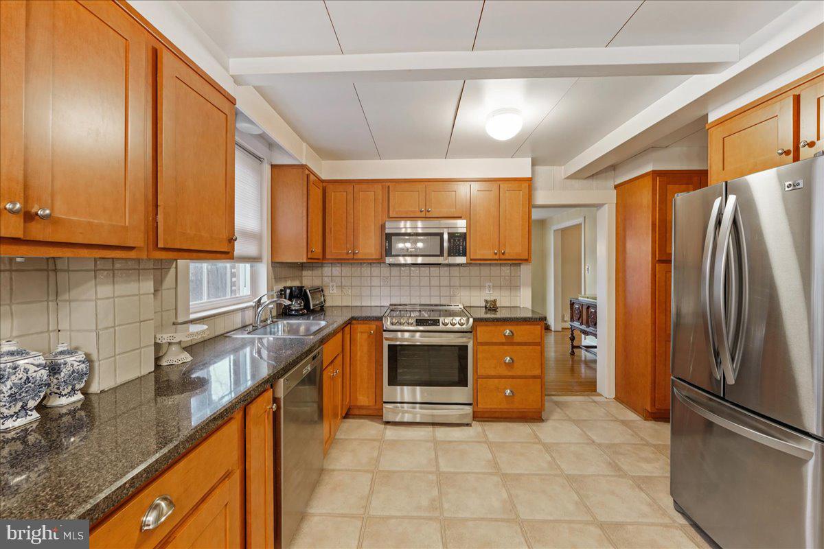 2648 Springfield Road Broomall, PA 19008 - Photo 14 of 38 Gallery Image 14