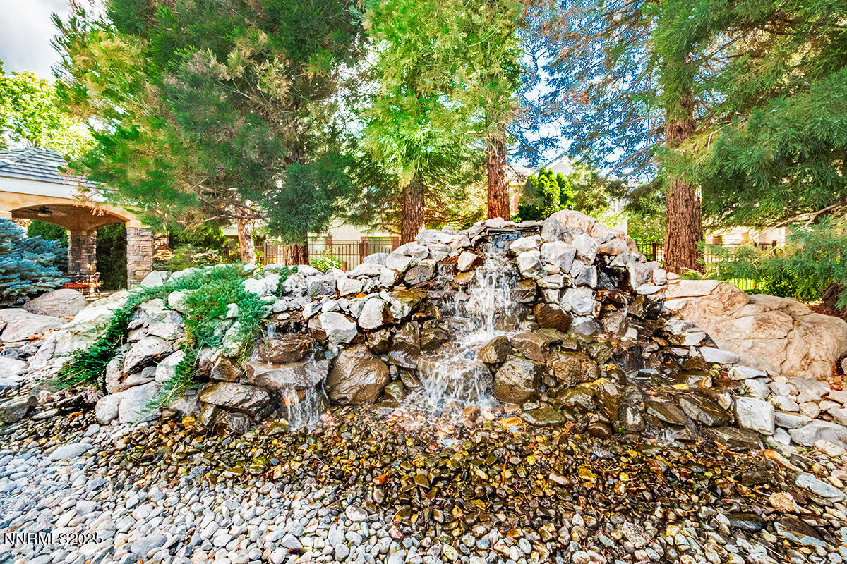 900 South Meadows Parkway, Unit 3223 Reno, NV 89521 - Photo 33 of 42 a view of a large yard