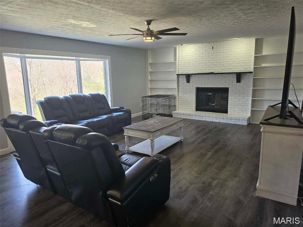 1993 Mapleleaf Drive Collinsville, IL 62234 - Photo 3 of 21