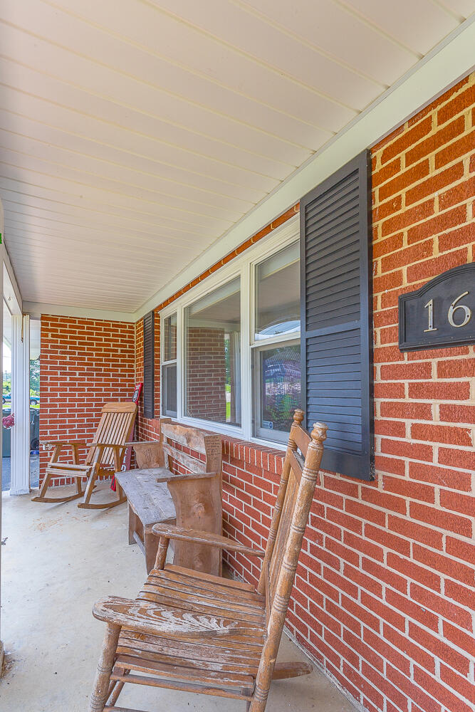 161 Clara Lee Road Rossville, GA 30741 - Photo 4 of 35 161 Clara Lee HD -12