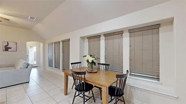 $435,000 | 421 Catherine Lane, Lantana, TX 76226