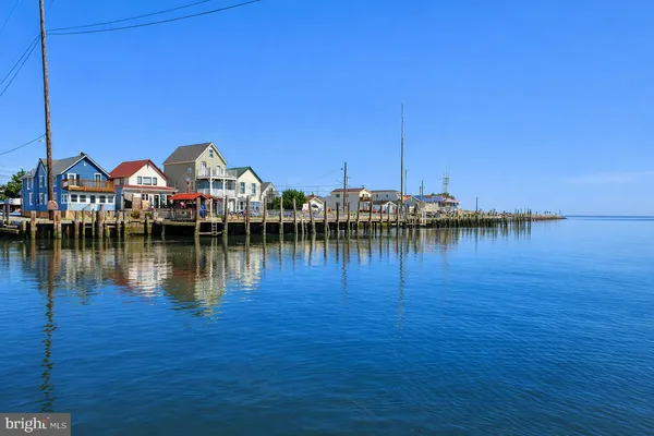 a view of a lake with houses