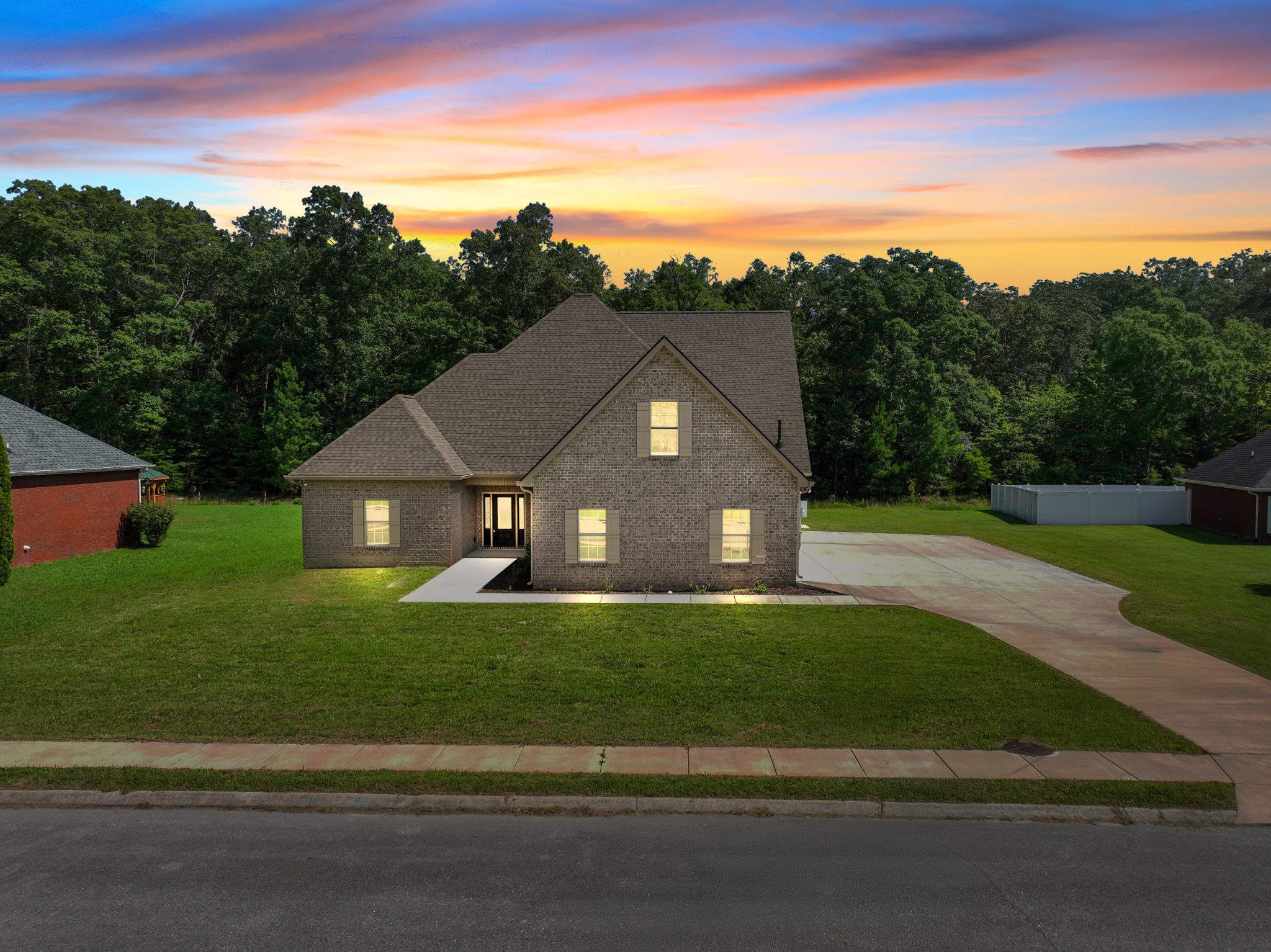 195 Hamilton Court Manchester, TN 37355 - Photo 3 of 43