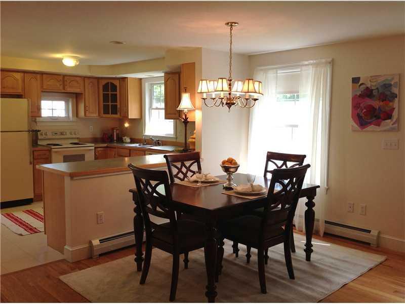 13 Vines Road Saco, ME 04072 - Photo 4 of 34 Kitchen. Kitchen / Dining