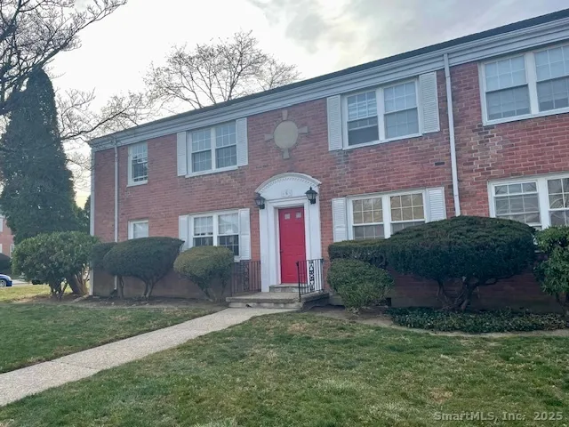 $2,750 | 6 Revere Drive, Unit 4, Stamford, CT 06902