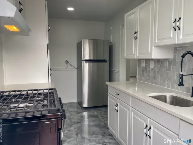 $2,600 | 6 Revere Drive, Unit 4, Stamford, CT 06902