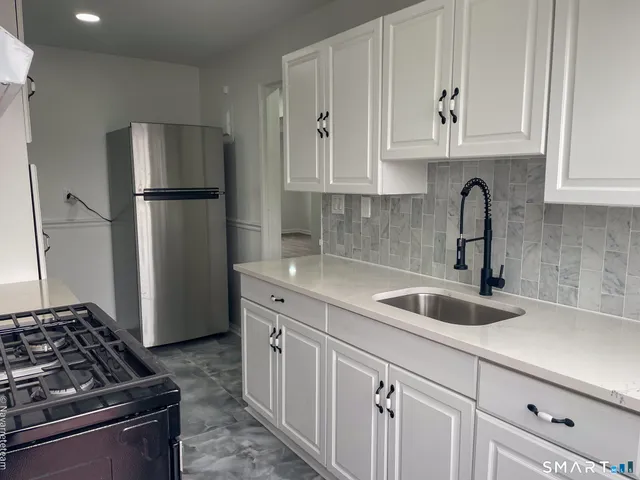 $2,600 | 6 Revere Drive, Unit 4, Stamford, CT 06902