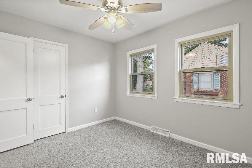 1827 Shady Crest Street Decatur, IL 62521 - Photo 16 of 26 Gallery Image 16