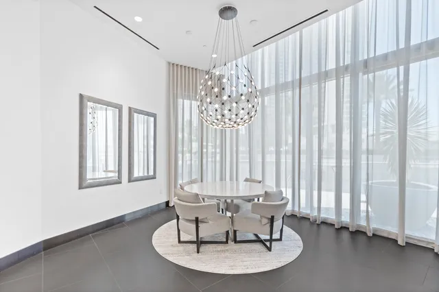 $9,899 | 851 Northeast 1st Avenue, Unit 3512, Miami, FL 33132