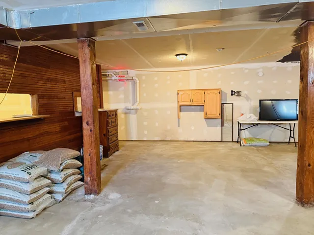 $199,900 | 5755 Highway 5, Weathersfield, VT 05089