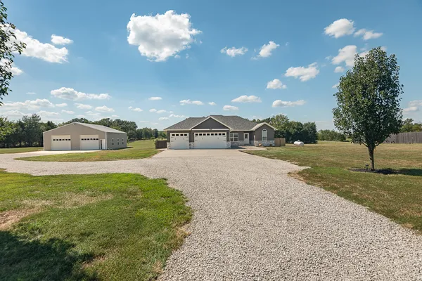 $559,900 | 9833 Highway 125, Fair Grove, MO 65648