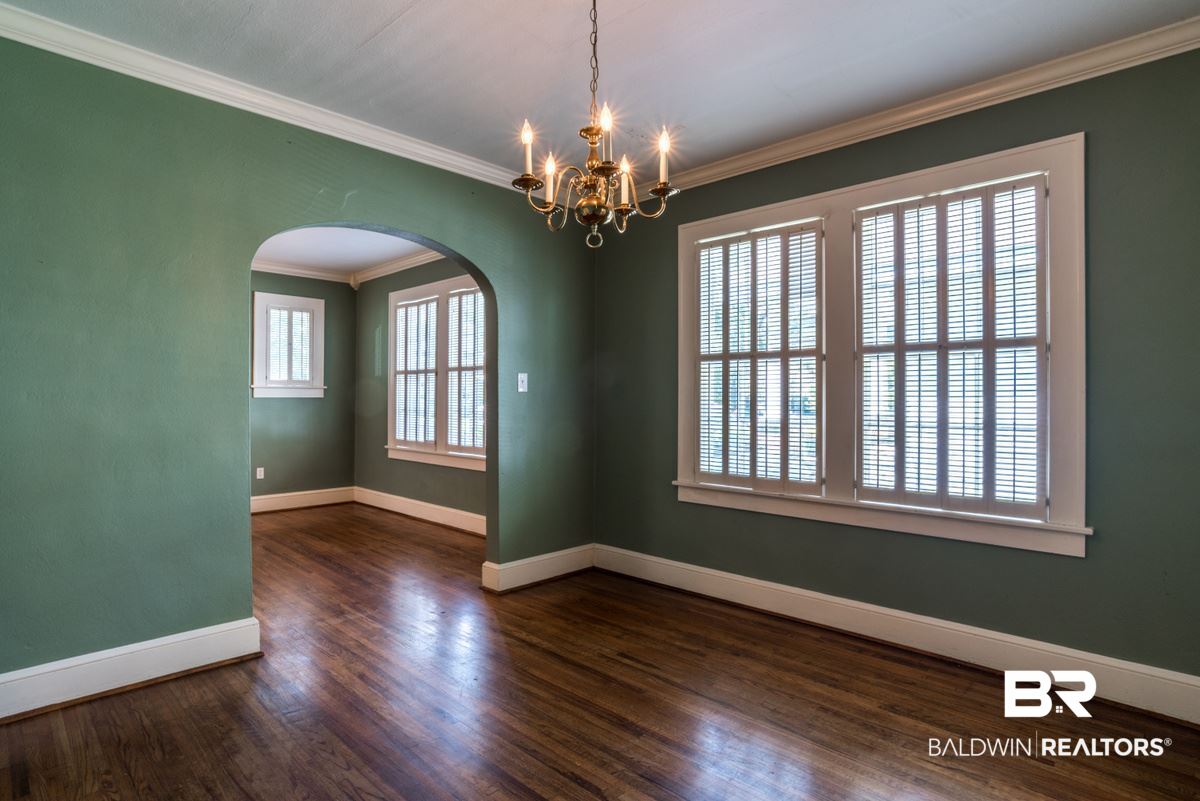 1908 Old Government Street Mobile, AL 36606 - Photo 8 of 32 Dining Room