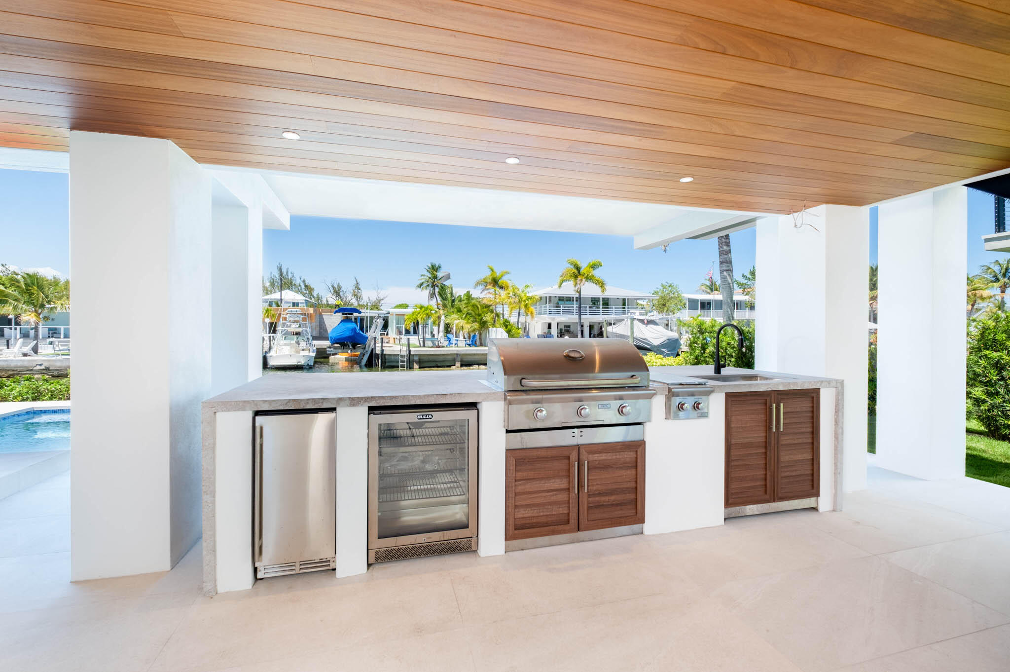 301 Buttonwood Circle, Unit A Key Largo, FL 33037 - Photo 14 of 65 Outdoor Kitchen