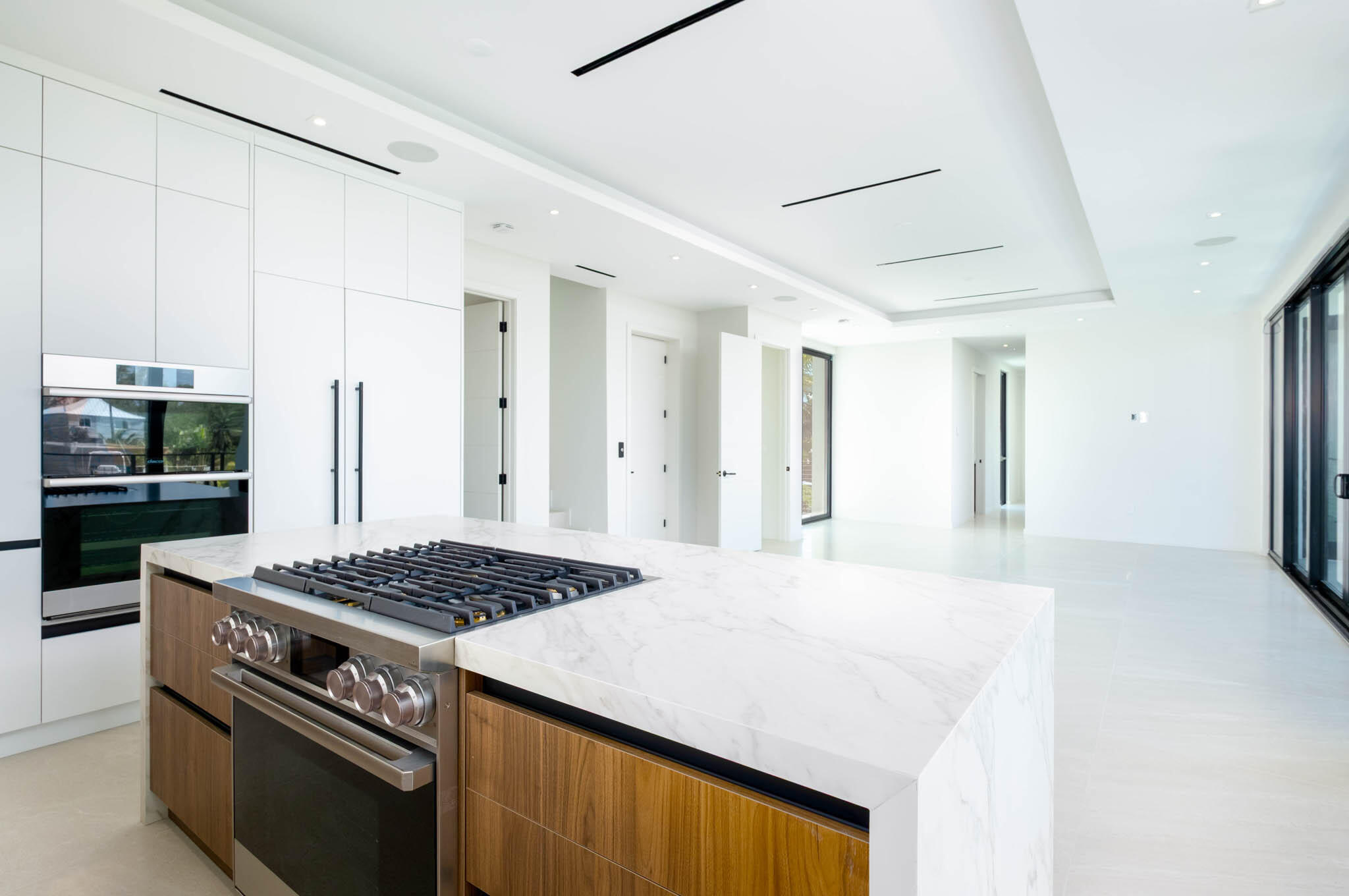 301 Buttonwood Circle, Unit A Key Largo, FL 33037 - Photo 21 of 65 Kitchen