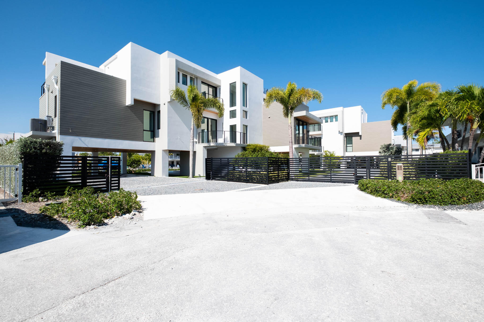 301 Buttonwood Circle, Unit A Key Largo, FL 33037 - Photo 3 of 65 Front