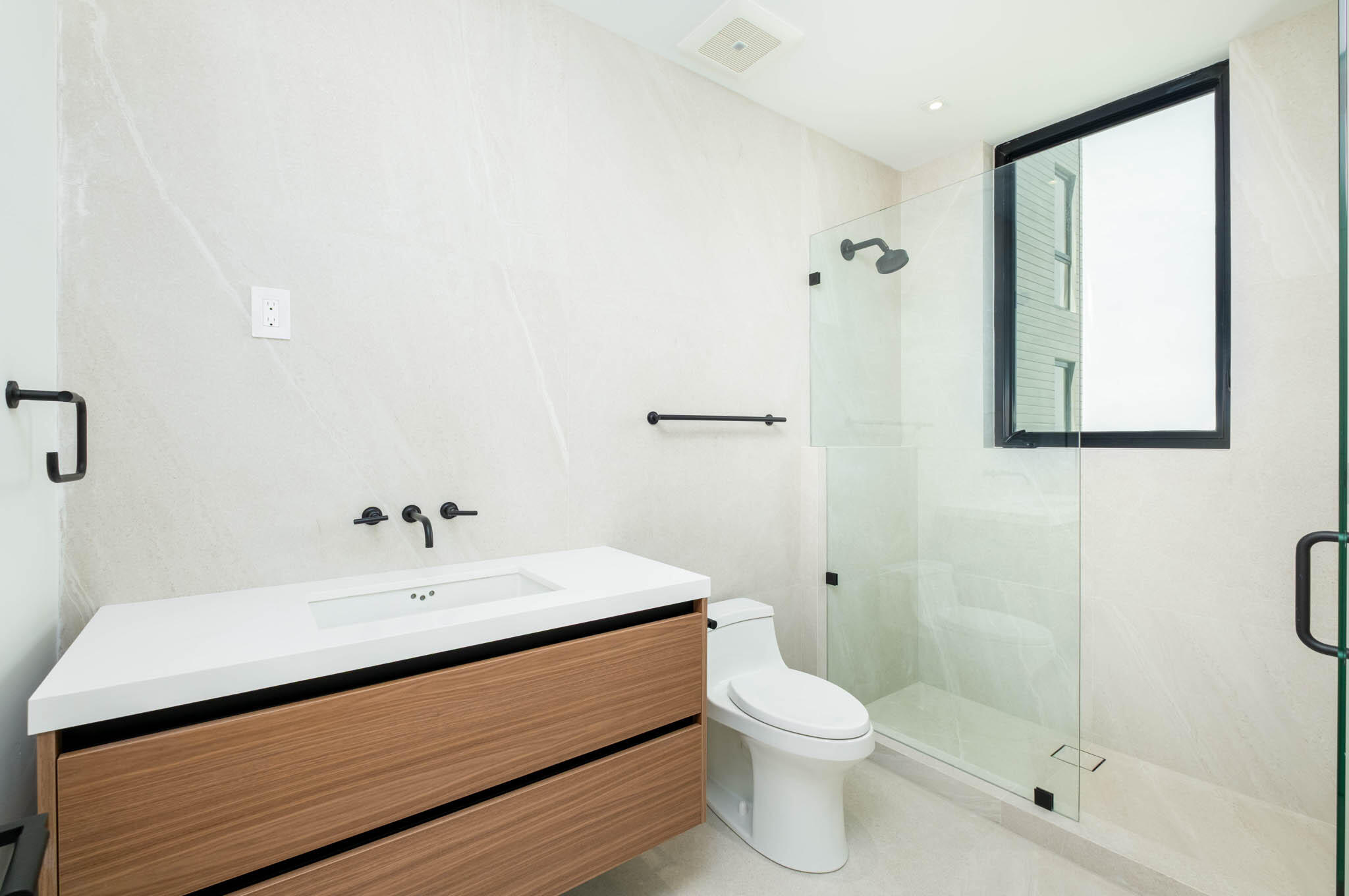 301 Buttonwood Circle, Unit A Key Largo, FL 33037 - Photo 33 of 65 2nd Bathroom