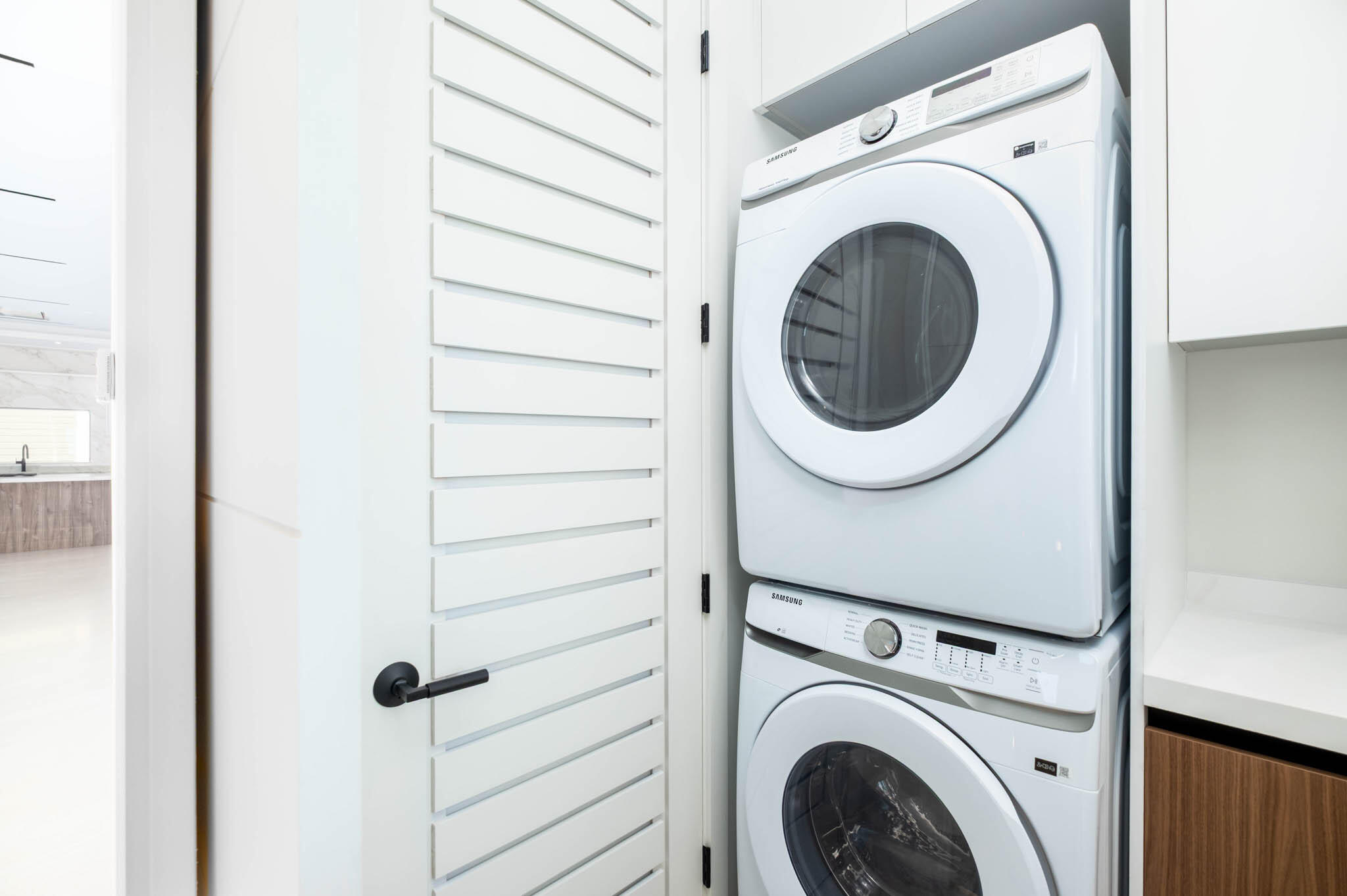 301 Buttonwood Circle, Unit A Key Largo, FL 33037 - Photo 40 of 65 Laundry Room